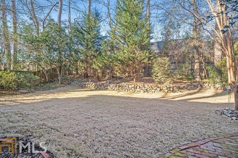 2602 Pineview Dr, Decatur GA  30030-1633 exterior