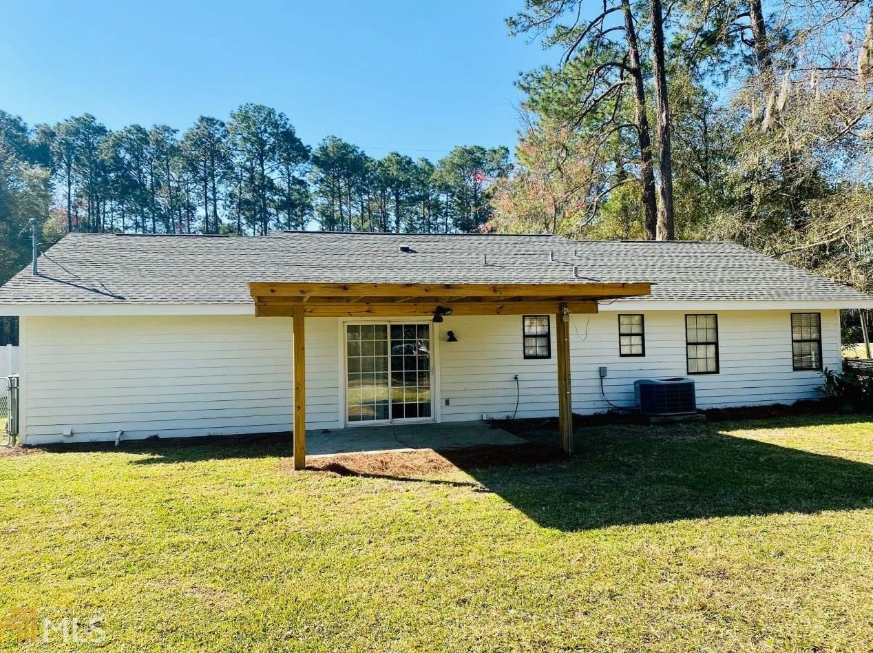 663 Chapel Crossing Rd, Brunswick, GA 31525 - MLS 8934231 - Coldwell Banker