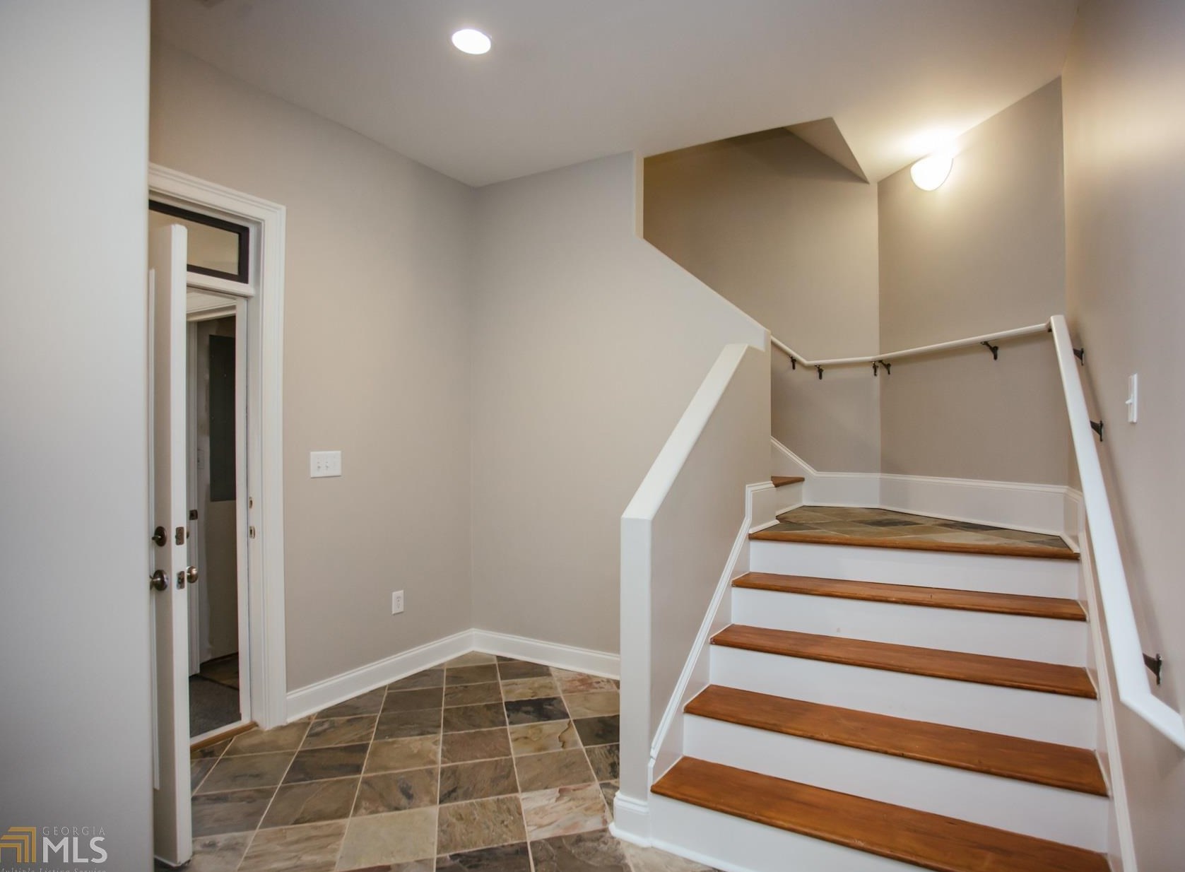 1200 Tanglebrook Dr, Athens GA 30606-5775 exterior