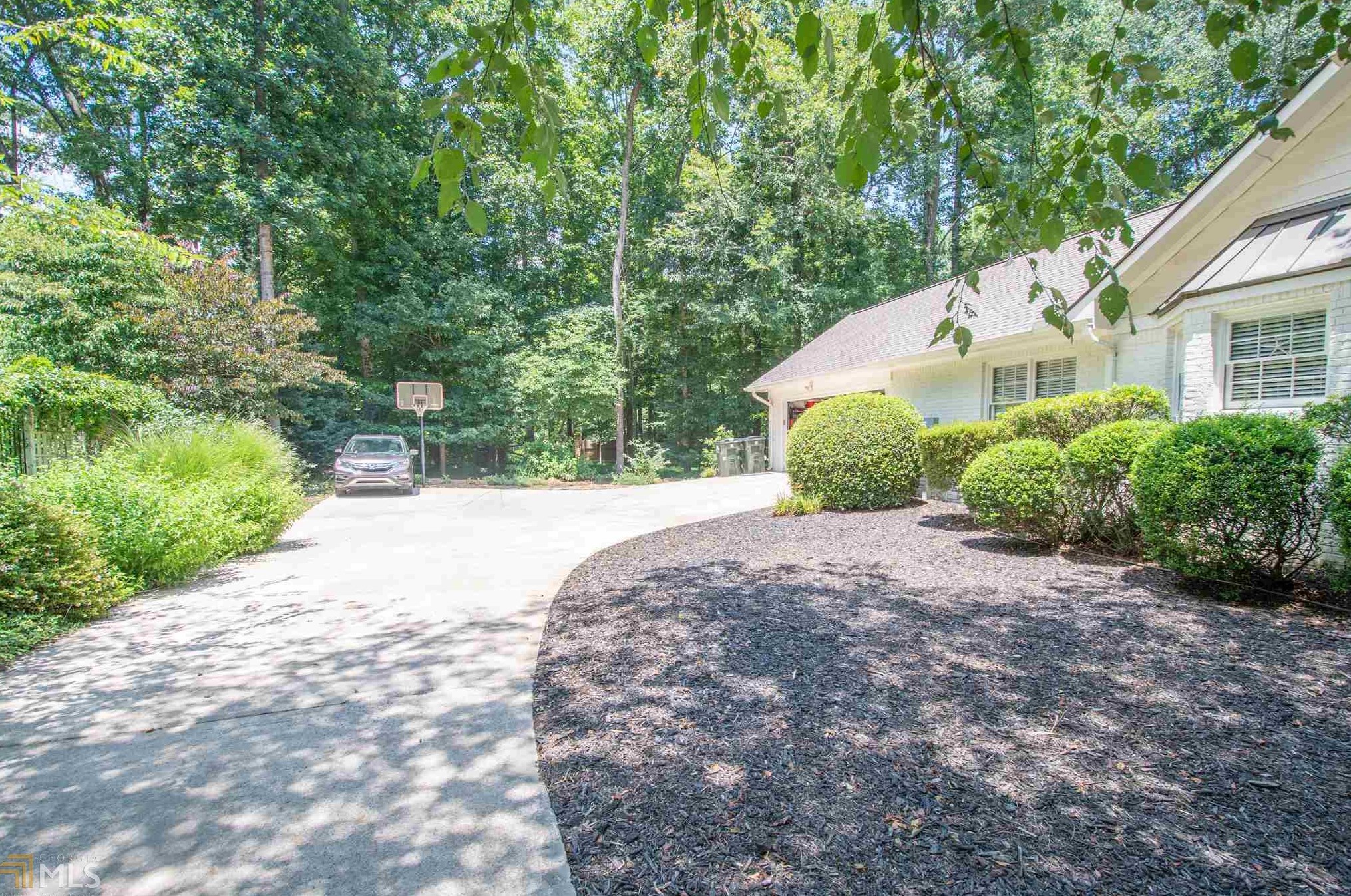 110 Hillsborough Dr, Athens GA 30606-6424 exterior