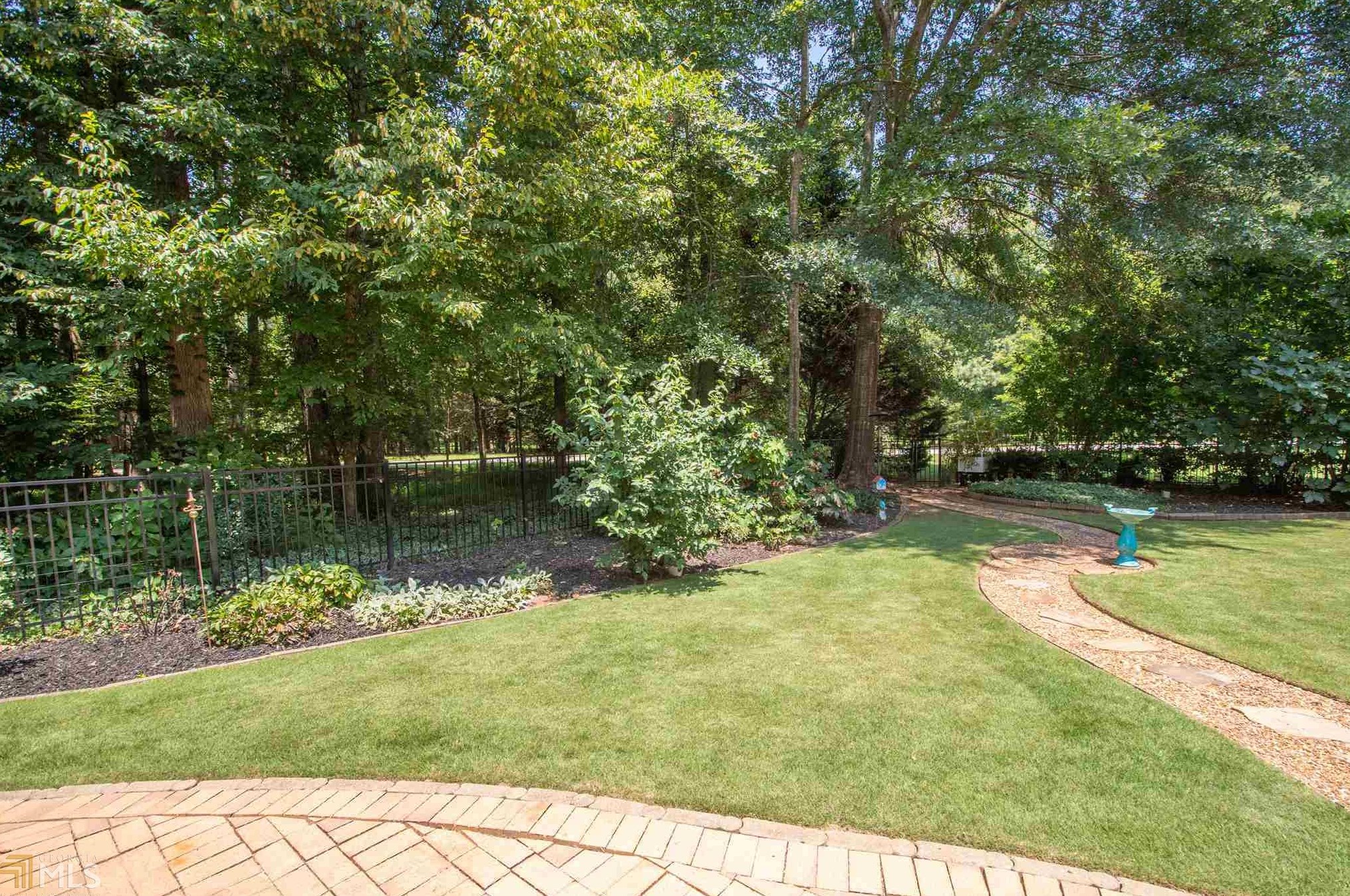 110 Hillsborough Dr, Athens GA 30606-6424 exterior