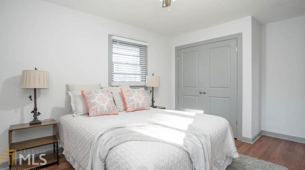 566 Woods St, Atlanta GA  30318-4740 exterior