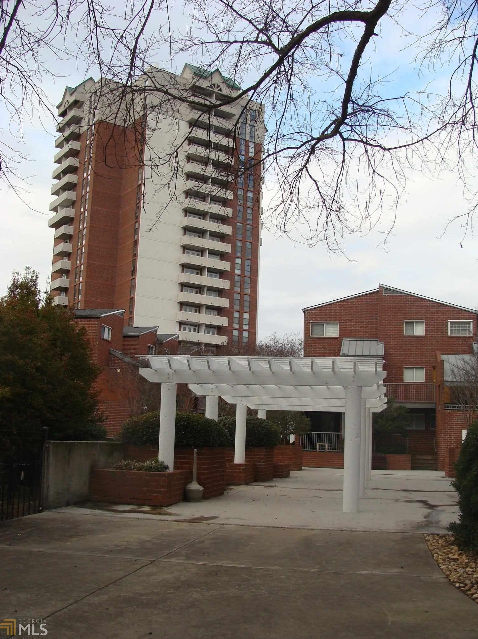 383 Ralph Mcgill Blvd, Atlanta GA  30312-1223 exterior