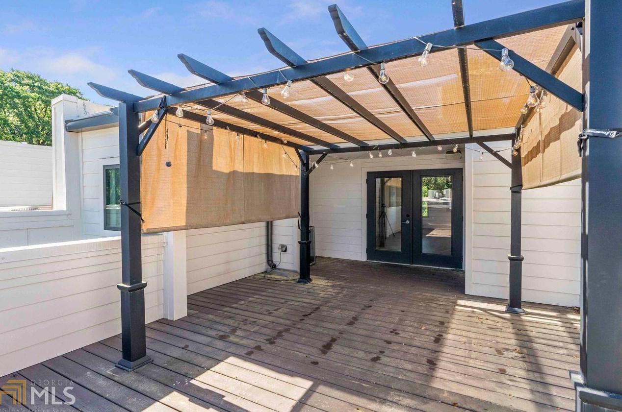 706 Oakview Rd, Decatur GA  30030-4329 exterior