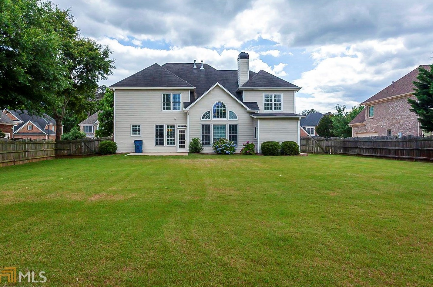 325 Middleton Pl, Grayson GA  30017-4123 exterior