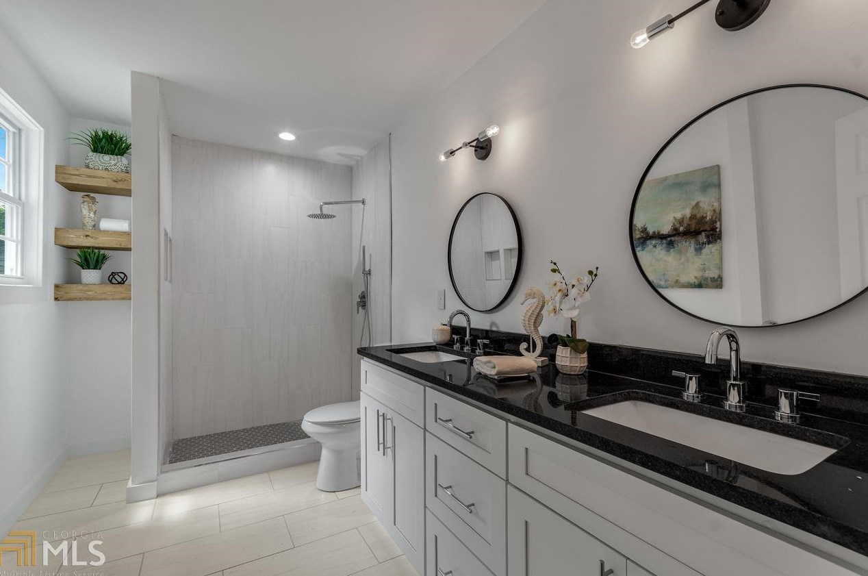 1743 Old Hickory St, Decatur GA  30032-4354 exterior