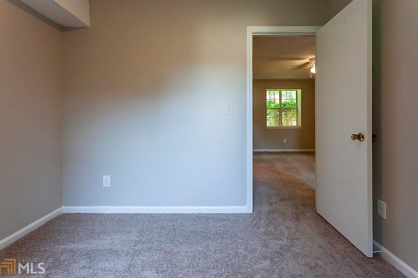 5050 Chadwick Ct, Decatur GA  30035-3627 exterior