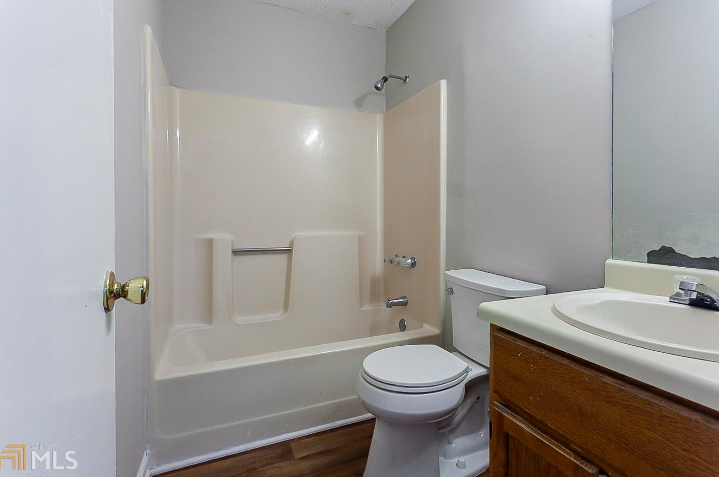 5050 Chadwick Ct, Decatur GA  30035-3627 exterior