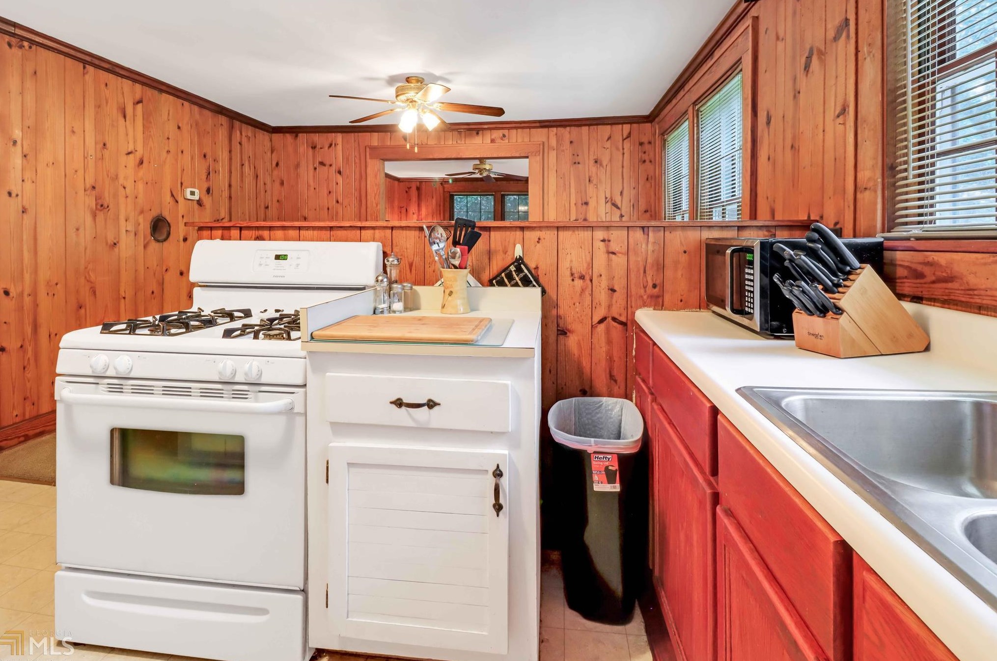 210 Gloria St, Athens GA  30606-2622 exterior