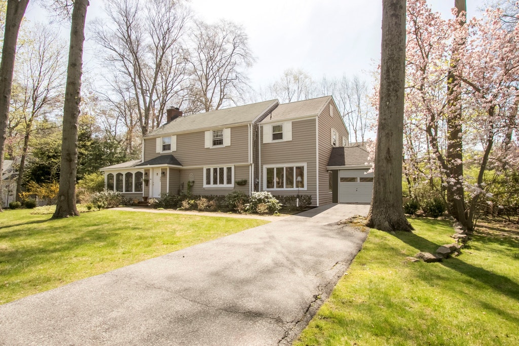 282 The Pkwy, Harrington Park, NJ 07640 MLS 1817982 Coldwell Banker