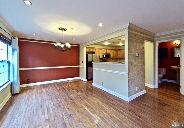 208 Blue Heron Dr, Secaucus NJ  07094-2937 exterior