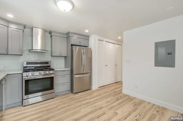 80 Belmont Ave, Jersey City NJ  07304-3012 exterior