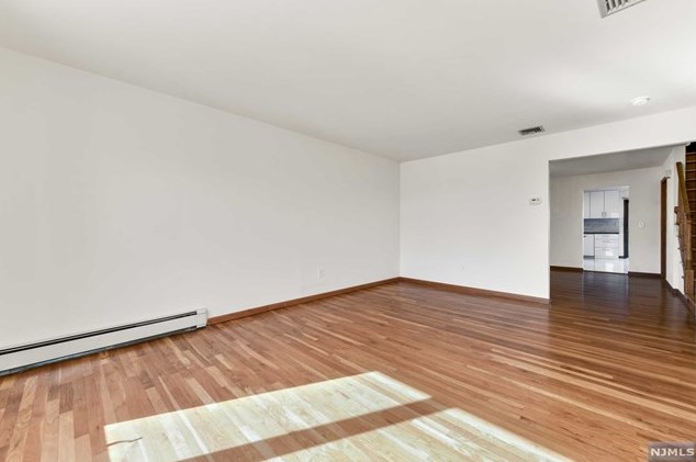 2417 1st St, West Fort Lee NJ  07024-4001 exterior