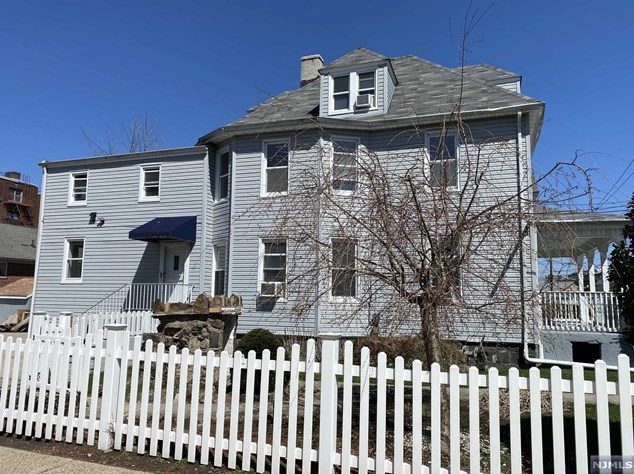 1599 Gerome Ave, West Fort Lee NJ  07024-5654 exterior