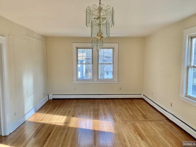 215 Saddle River Rd, Saddle Brook NJ  07663-4666 exterior