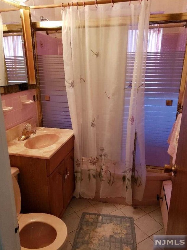 1575 Center Ave, West Fort Lee NJ  07024-4644 exterior