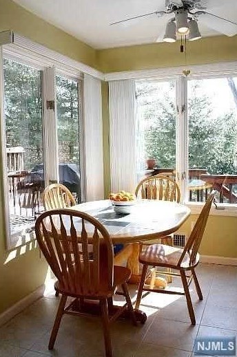 84 Lakeview Dr, Westwood NJ  07675-7065 exterior