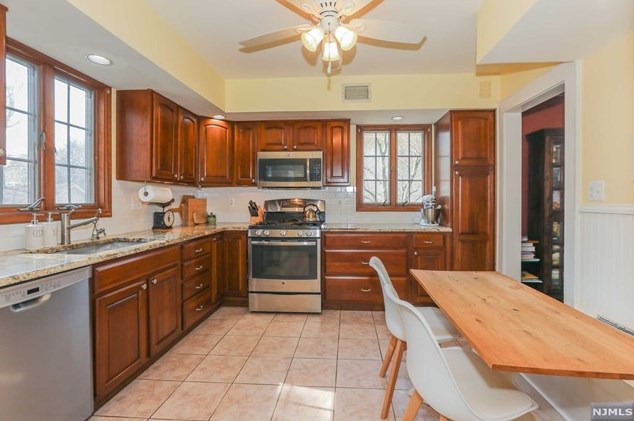 103 Conklin Ave, Hillsdale NJ  07642-2239 exterior