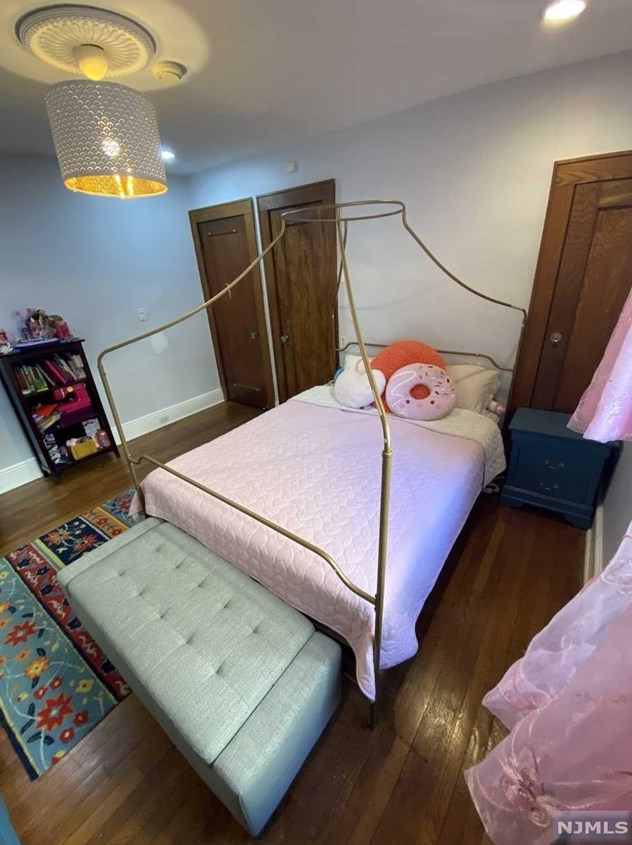 212 Wilson St, Hackensack NJ  07601-3046 exterior
