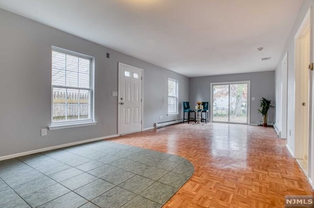 462 Anderson St, Hackensack NJ  07601-1505 exterior