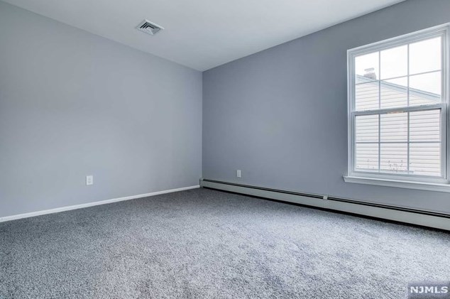 462 Anderson St, Hackensack NJ  07601-1505 exterior