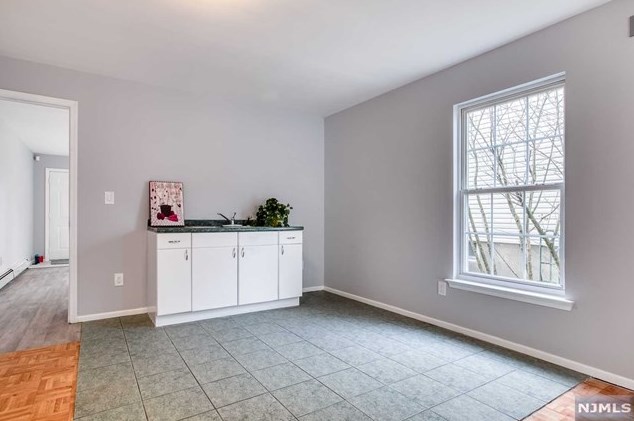 462 Anderson St, Hackensack NJ  07601-1505 exterior