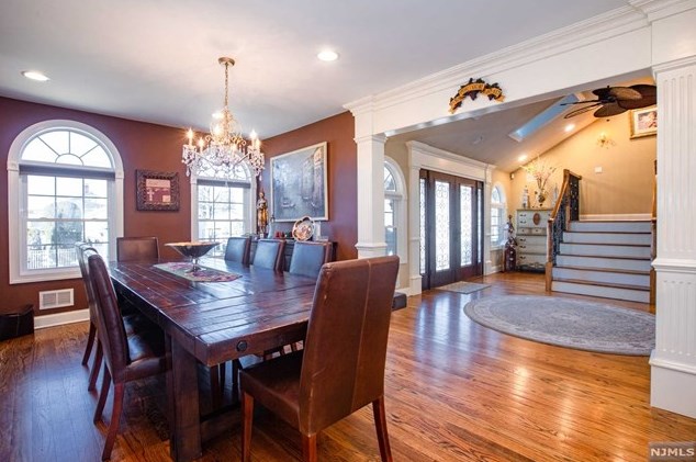 108 Whitney Ave, Pompton Lakes NJ  07442-1920 exterior