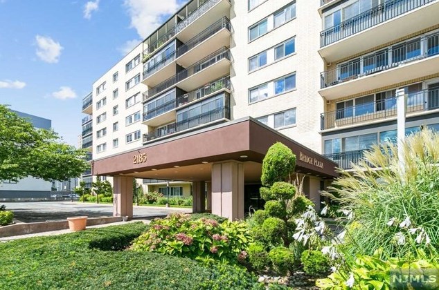 2185 Lemoine Ave, West Fort Lee NJ  07024-6010 exterior