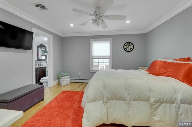 19 Myrtle St, Rutherford NJ  07070-1129 exterior