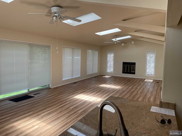 86 Dean Dr, Tenafly NJ  07670-2750 exterior