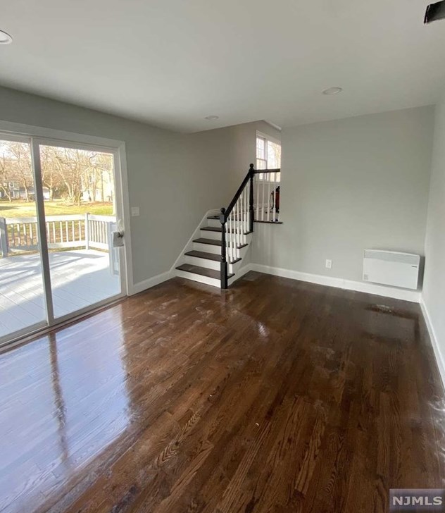 614 Charles Ct, Westwood NJ  07675-6311 exterior