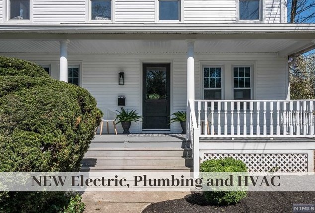 393 Ackerman Ave, Ridgewood, NJ 07452
