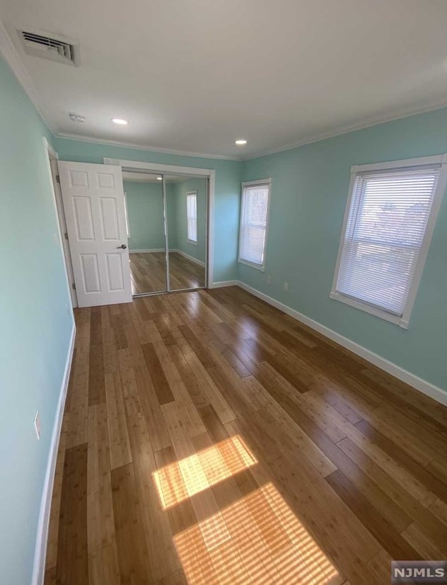 165 Page Ave, Lyndhurst NJ  07071-2612 exterior