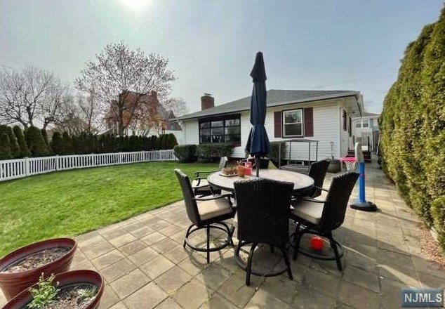 180 Passaic Ave, Rutherford NJ  07070-1937 exterior