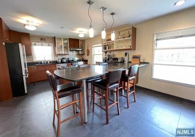 180 Passaic Ave, Rutherford NJ  07070-1937 exterior