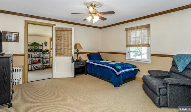 84 Raymond Ave, Rutherford NJ  07070-1134 exterior