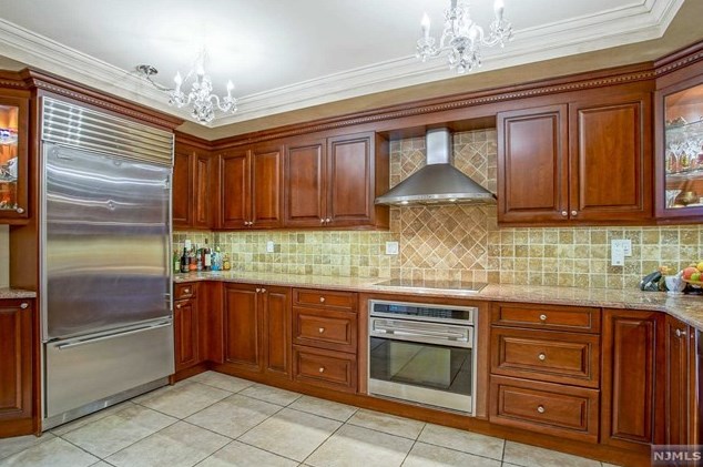 1512 Palisade Ave, West Fort Lee NJ  07024-5308 exterior