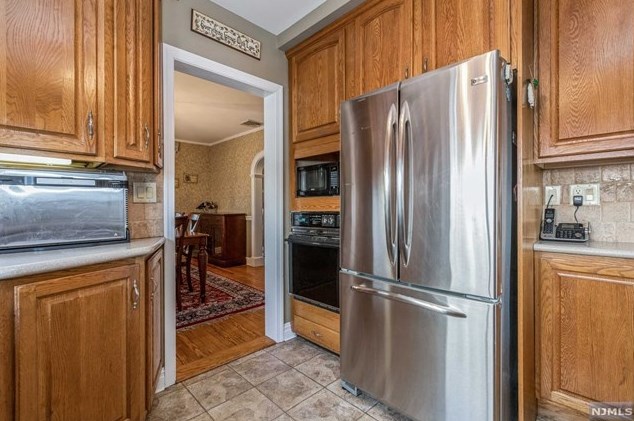 34 Carlton Pl, Rutherford NJ  07070-1120 exterior