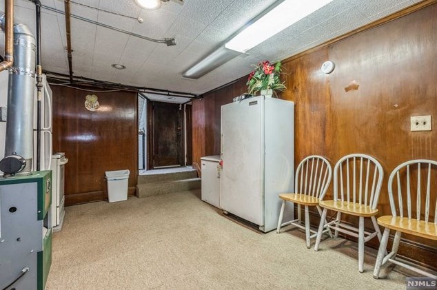 34 Carlton Pl, Rutherford NJ  07070-1120 exterior