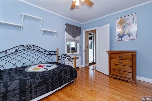 34 Carlton Pl, Rutherford NJ  07070-1120 exterior