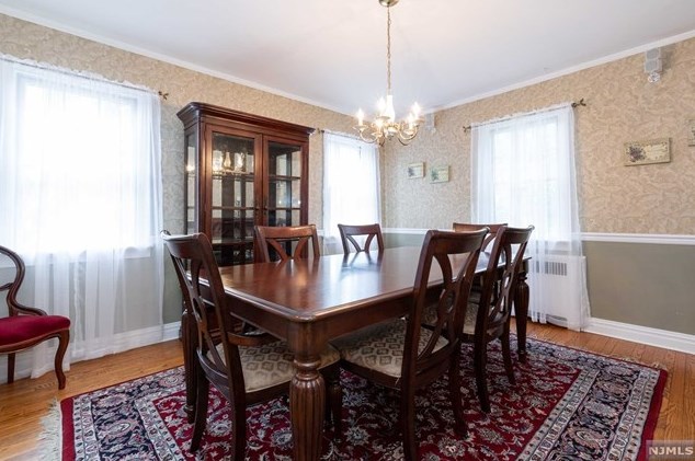 34 Carlton Pl, Rutherford NJ  07070-1120 exterior