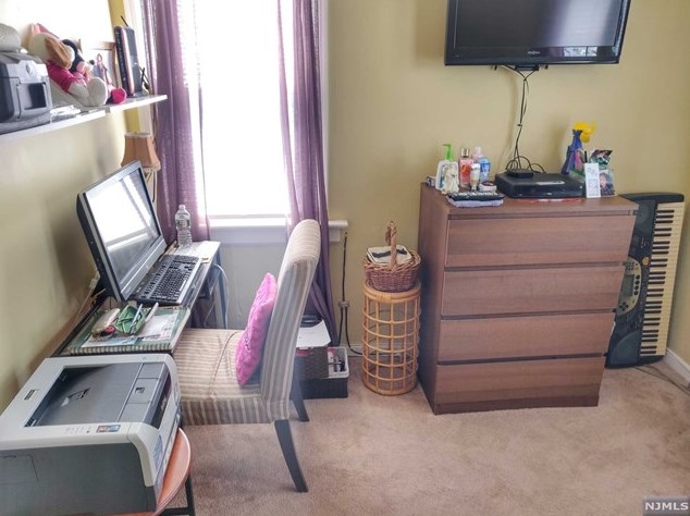 156 Oakland Ter, Newark NJ 07106-2301 exterior