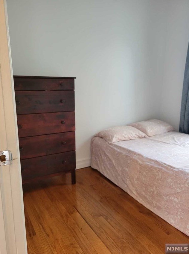 166 Carbon St, Paterson NJ 07522-1209 exterior