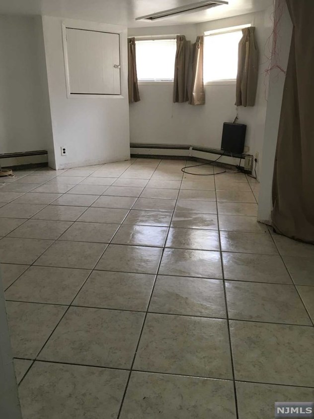 825 14th St, Newark NJ  07108-1317 exterior