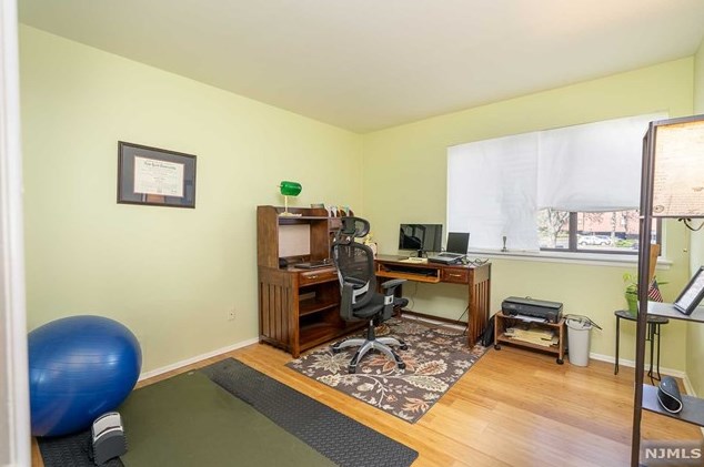 170 Sandcastle Ky, Secaucus NJ  07094-2206 exterior
