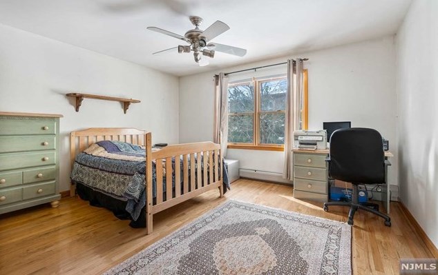 2 State Rt 5, West Fort Lee NJ 07024-4333 exterior