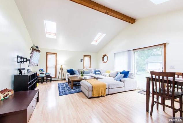 12 Clark Ave, Rutherford NJ  07070-1413 exterior