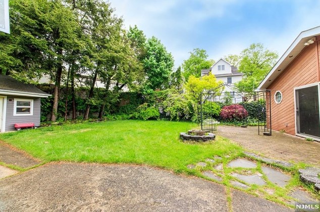 12 Clark Ave, Rutherford NJ  07070-1413 exterior