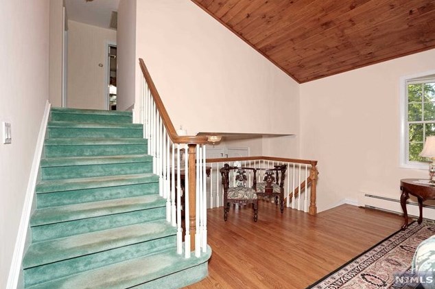 150 Knickerbocker Ave, Hillsdale NJ  07642-1856 exterior