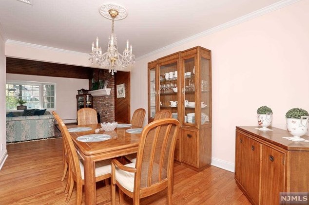 150 Knickerbocker Ave, Hillsdale NJ  07642-1856 exterior